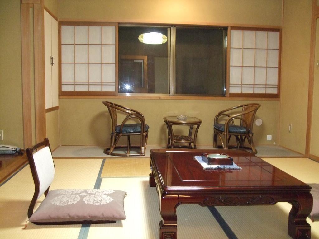 מטסומוטו Marunaka Ryokan מראה חיצוני תמונה